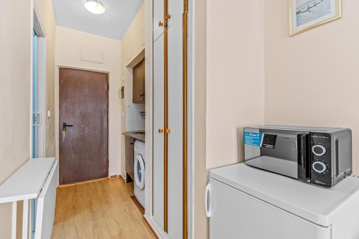 Studio A 200M De La Playa Los Locos Torrevieja Dış mekan fotoğraf